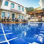 Mavi Ruezgar Alacati (adults Only) 4*