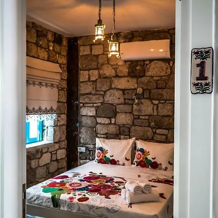 Готель Mavi Ruezgar Alacati (adults Only) 4*