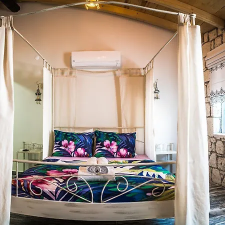 Mavi Ruezgar Alacati (adults Only) Szálloda 4*