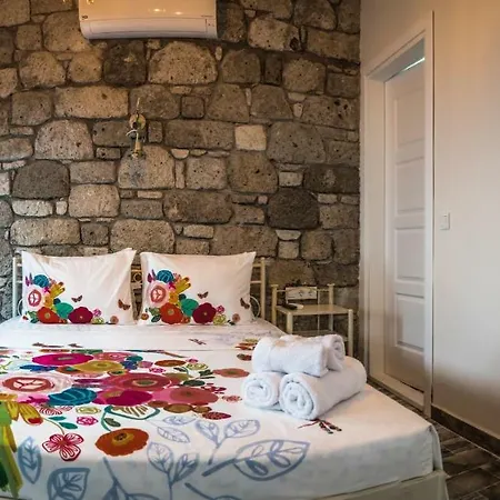 Mavi Ruzgar Alacati (adults Only) Hotel